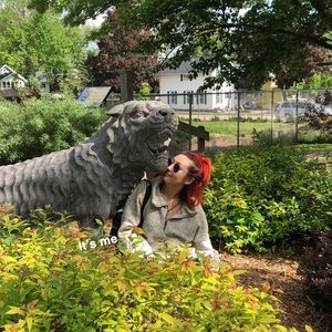 Meet your Posher, Candcie